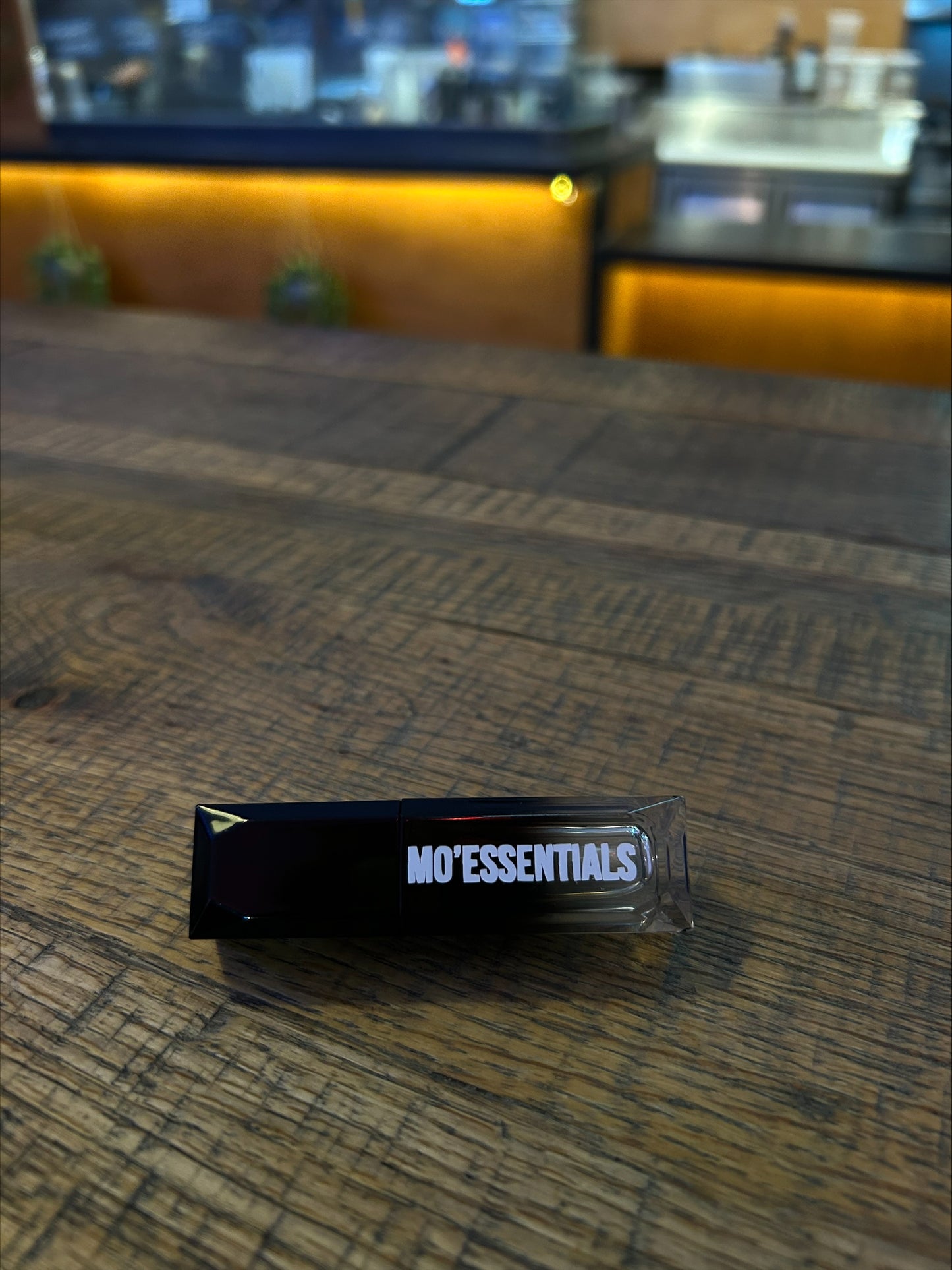 Mo'Gloss: BareLuxè Lip Gloss